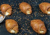 FROZEN - DAIRY - Sweet Cream Pastry (5kg/11lbs)