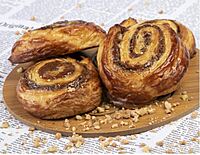 FROZEN - PARVE - LARGE Roll Cinnamon (80pc)