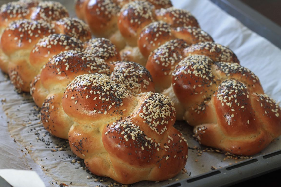 FROZEN - PARVE - Sweet Challah (22.9oz)
